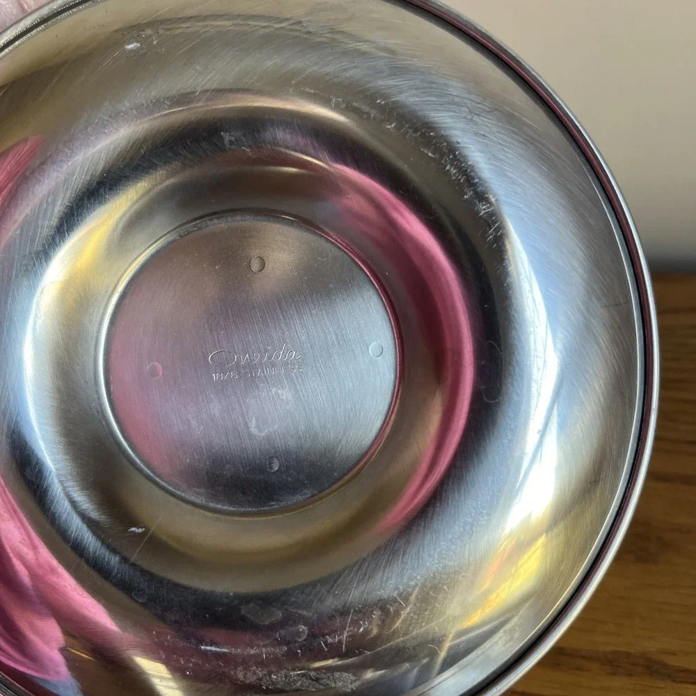 Vintage Oneida 18/8 Stainless Steel Gravy Bowl 5.75in‎ With Attached Drip Plate